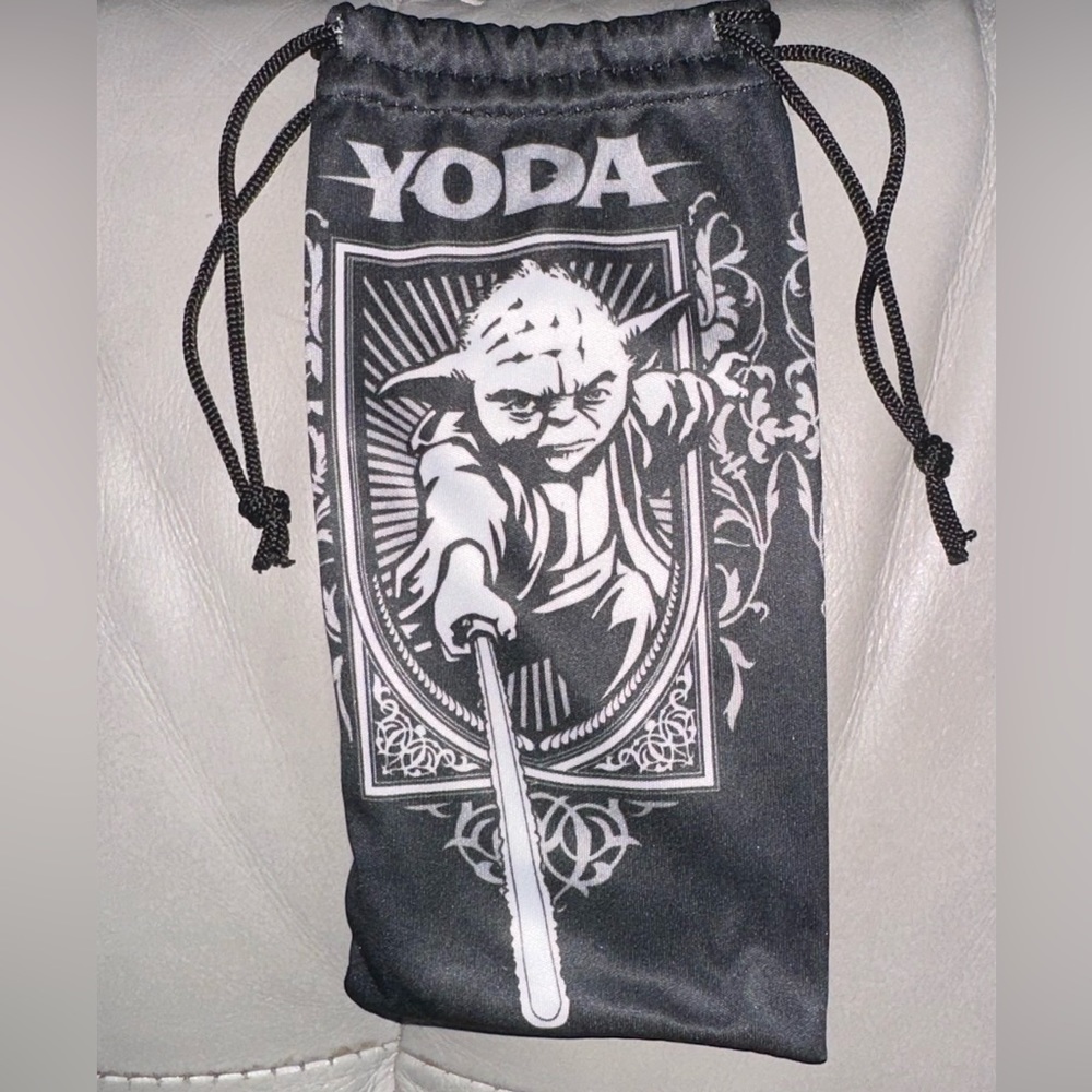 Star Wars black and white Yoda sunglasses bag